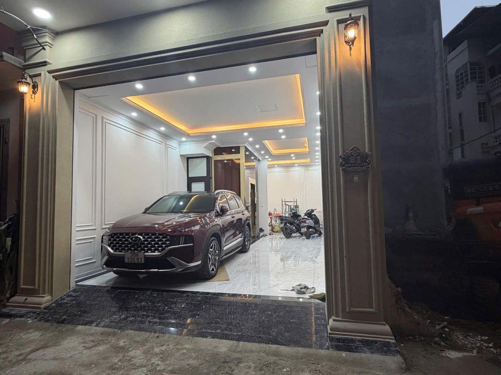 BÁN NHÀ PHÂN LÔ TÔ VĨNH DIỆN 60M x6T MT: 5,2M THANG MÁY GA RA Ô TÔ 
