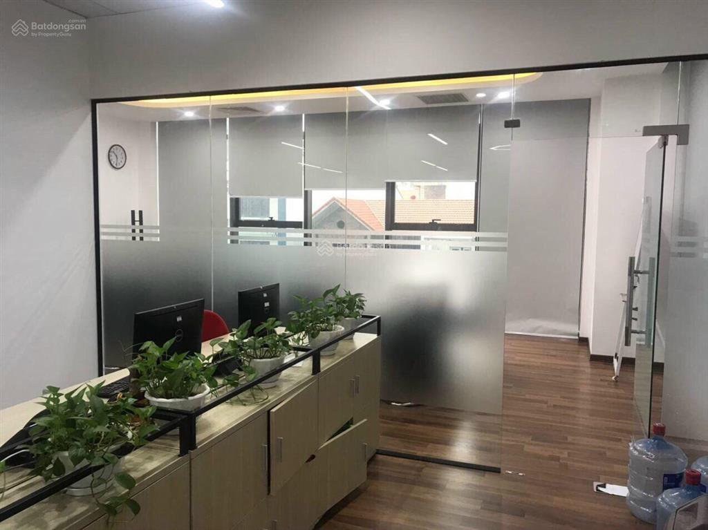 Bán quản lý dự án cần cho thuê 215m2 giá 40 tr/th full dịch vụ mặt phố tôn thất thuyết