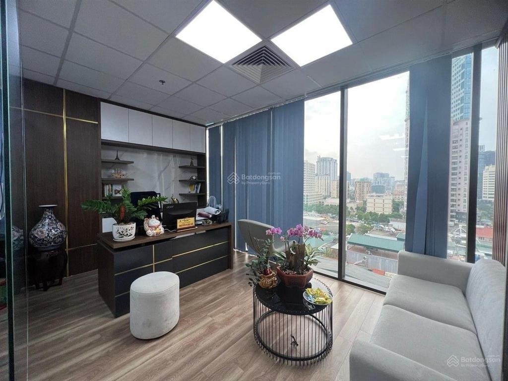 Bán quản lý dự án cần cho thuê 215m2 giá 40 tr/th full dịch vụ mặt phố tôn thất thuyết
