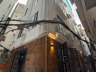 Nhà mới tinh cực đẹp phố hào nam, đống đa. dt 36m2x6t, thang máy, cách ô tô 30m, nhà hai thoáng