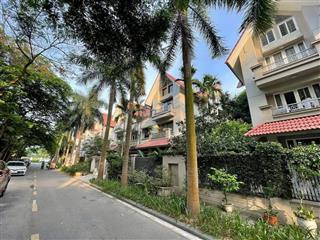 Biệt thự sân vườn an hưng  dương nội, hà đông. dt 238m2, 4 tầng, mt 12m, vỉa hè rộng, thang máy