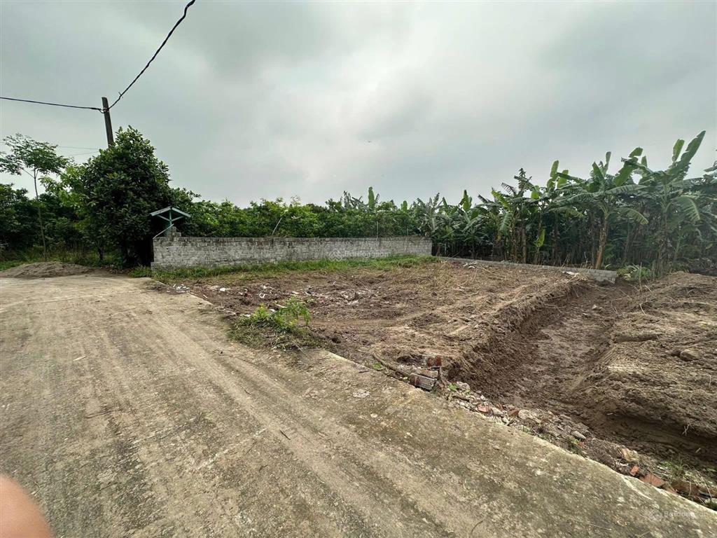 Đấu giá 180m2, mt=hậu=10m đông kết, khoái châu, hưng yên, sát nghỉ dưỡng trum. 0971 320 ***
