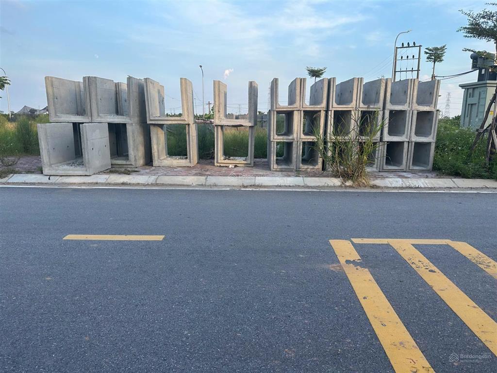 Dãn dân 90m2, mt=hậu=7.5m, vỉa hè 4m, đường7m, 3 thoáng, mễ sở(văn giang), vành đai 4,0971 320 ***