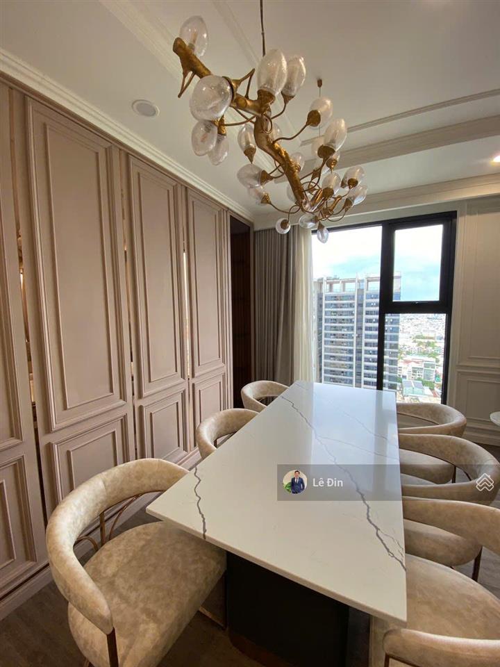 Bán lỗ 1 tỷ 3pn kingdom 101 view quận 1 ngắm pháo hoa. full nt đã có sổ, giá đầu tư.  0989 723 ***