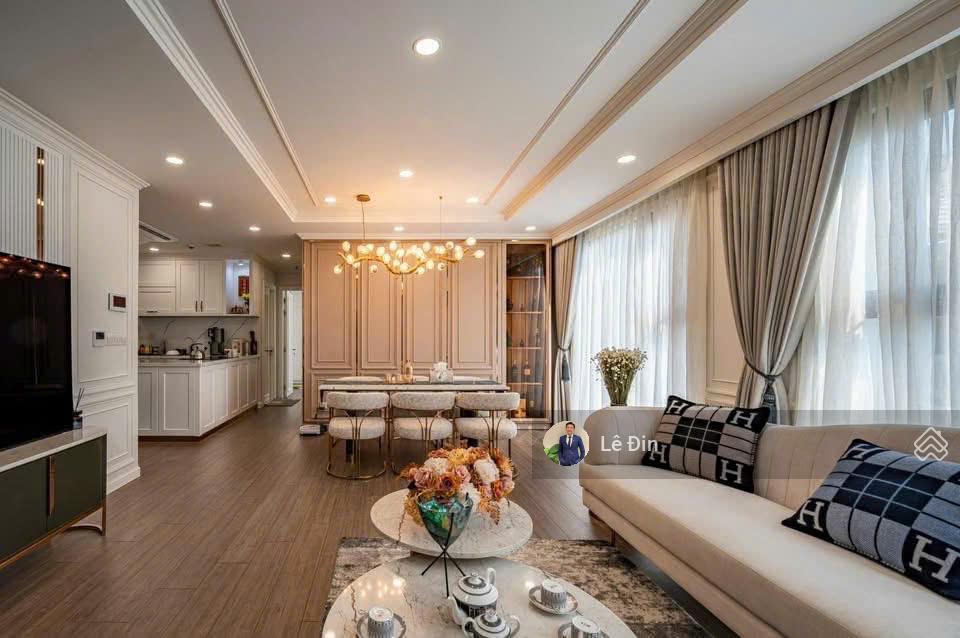 Bán lỗ 1 tỷ 3pn kingdom 101 view quận 1 ngắm pháo hoa. full nt đã có sổ, giá đầu tư.  0989 723 ***