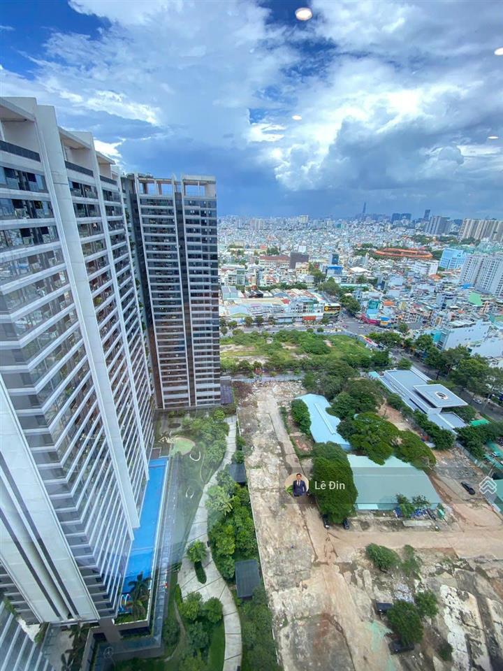 Bán lỗ 1 tỷ 3pn kingdom 101 view quận 1 ngắm pháo hoa. full nt đã có sổ, giá đầu tư.  0989 723 ***
