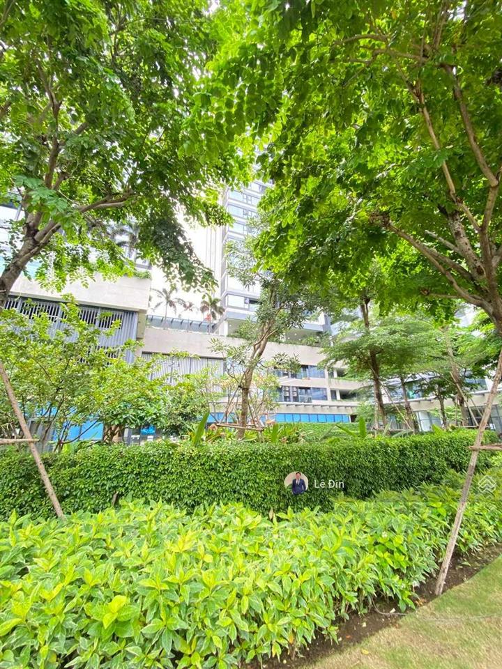 Chính chủ hạ giá thêm 5 triệu, 2pn kingdom 101 tầng view thoáng, full nội thất xách vali vào ở ngay
