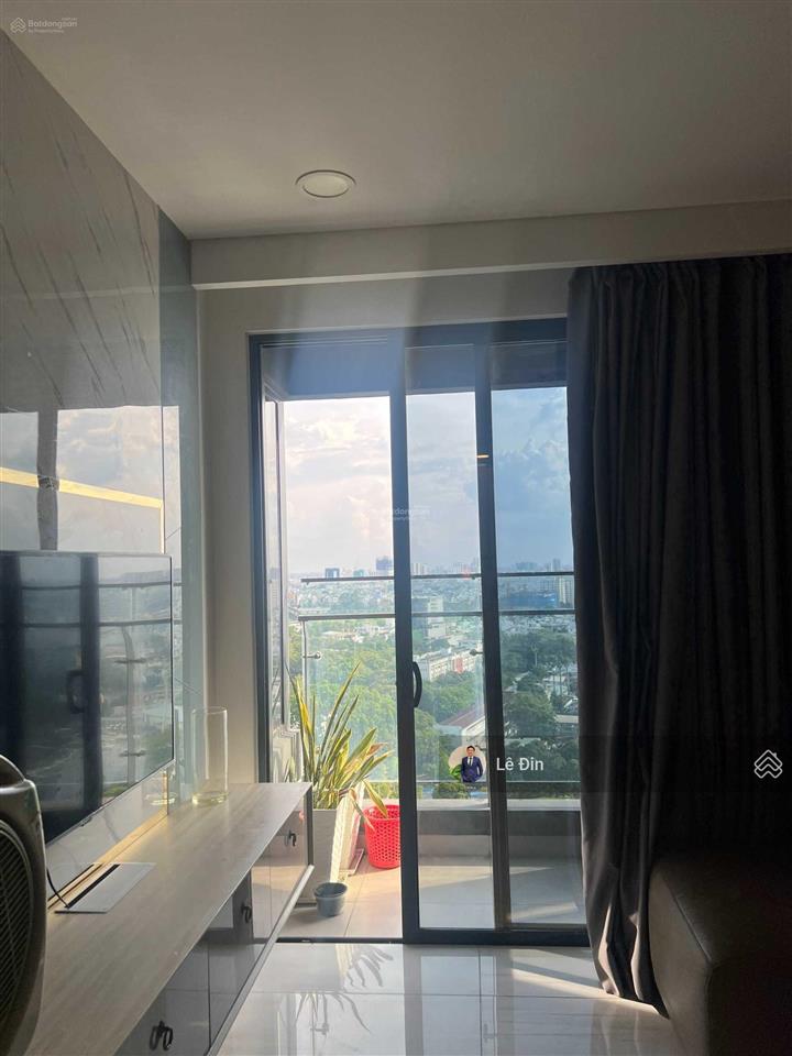 Chủ kẹt tiền cần bán lỗ căn hộ kingdom101, 73m2, full nội thất giá siêu rẻ.  0989 723 ***  mr đin