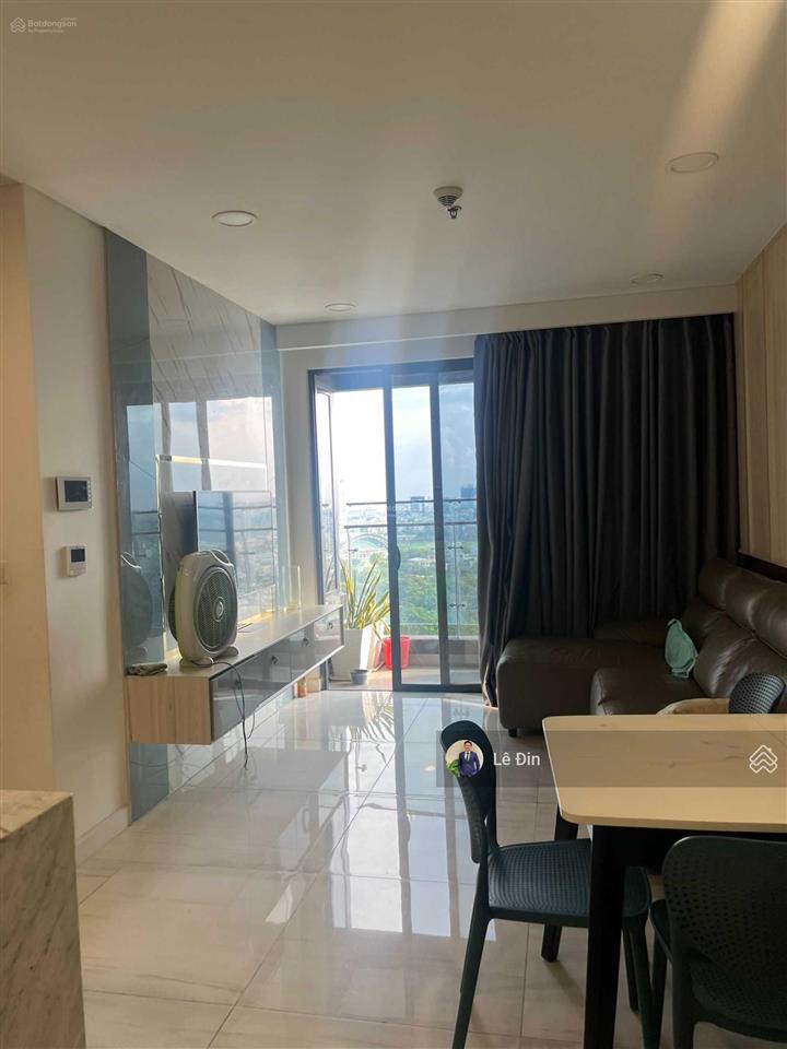 Chủ kẹt tiền cần bán lỗ căn hộ kingdom101, 73m2, full nội thất giá siêu rẻ.  0989 723 ***  mr đin