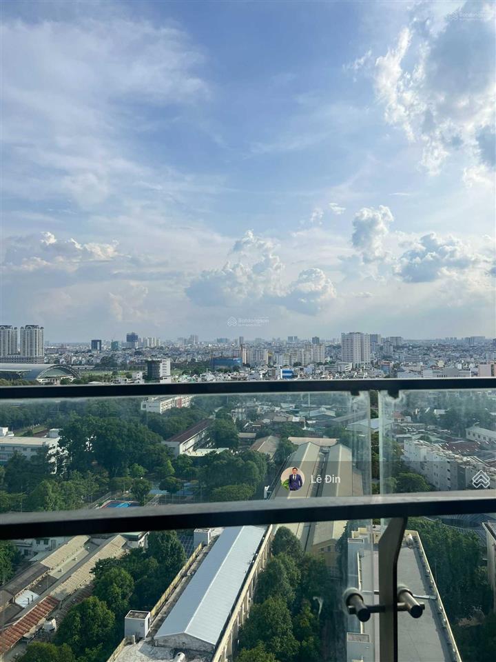 Chủ kẹt tiền cần bán lỗ căn hộ kingdom101, 73m2, full nội thất giá siêu rẻ.  0989 723 ***  mr đin