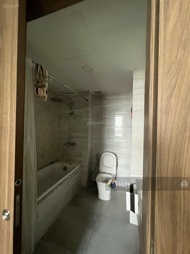 Chủ kẹt tiền cần bán lỗ căn hộ kingdom101, 73m2, full nội thất giá siêu rẻ.  0989 723 ***  mr đin