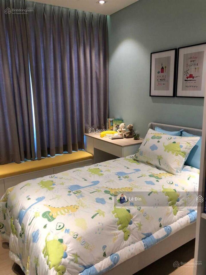Chính chủ kẹt tiền bán gấp 2pn kingdom 101, quận 10, full nt giá tốt đầu tư, đã có sổ. 0989 723 ***