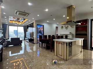 Kẹt bank bán nhanh giá đầu tư 3pn có sổ hà đô centrosa q10, view nhìn toàn cảnh tp.  0989 723 ***