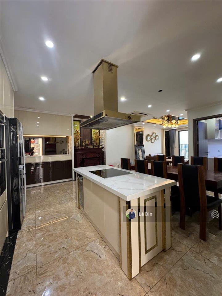 Kẹt bank bán nhanh giá đầu tư 2pn có sổ hà đô centrosa q10, view nhìn toàn cảnh tp.  0989 723 ***