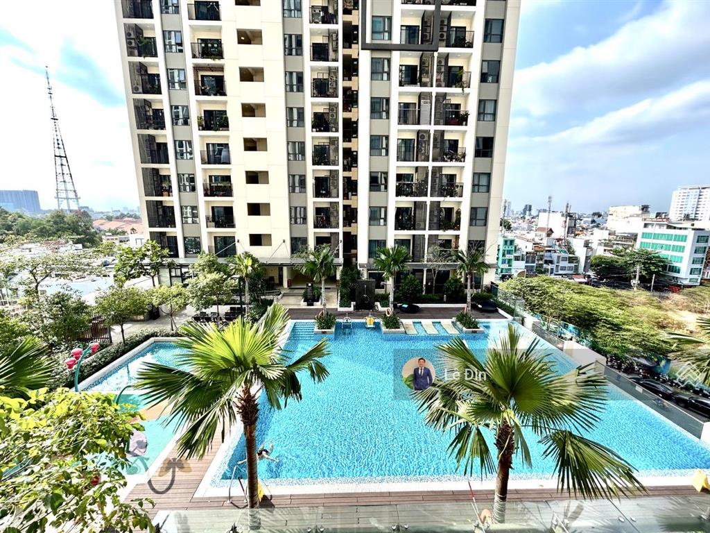 Chính chủ kẹt tiền bán nhanh 2pn 2wc hà đô centrosa q10, view ngắm pháo hoa tại nhà, giá tốt đầu tư