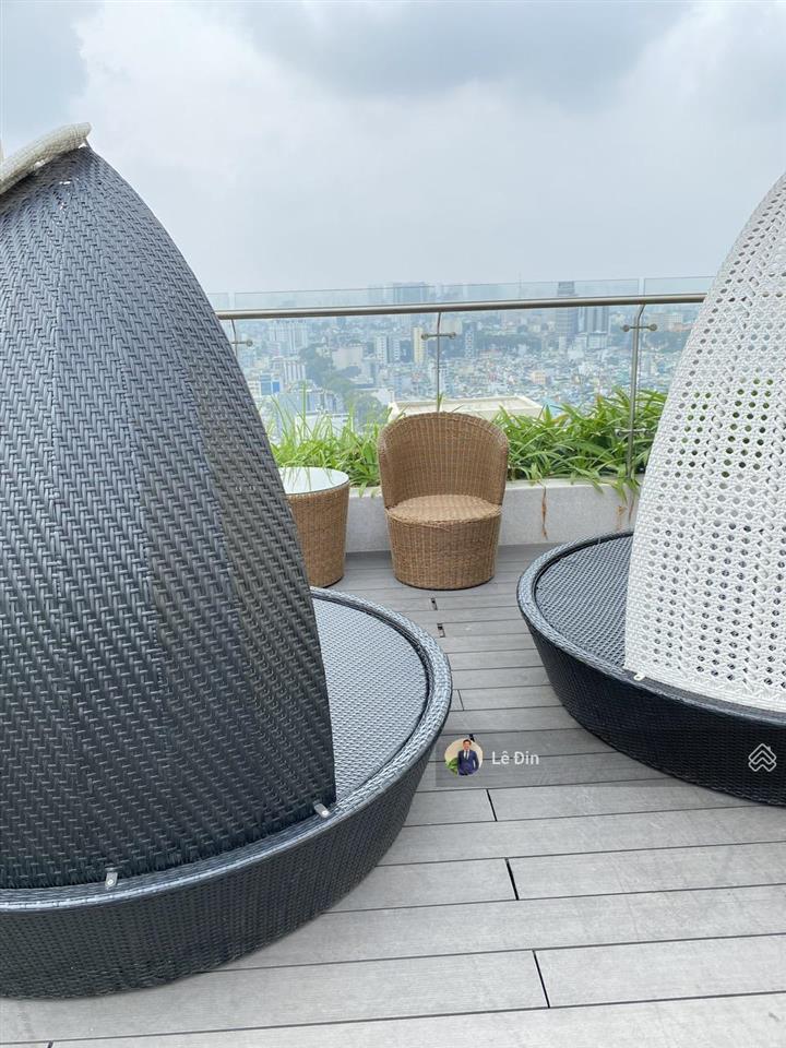 Chính chủ kẹt tiền bán nhanh 2pn 2wc hà đô centrosa q10, view ngắm pháo hoa tại nhà, giá tốt đầu tư