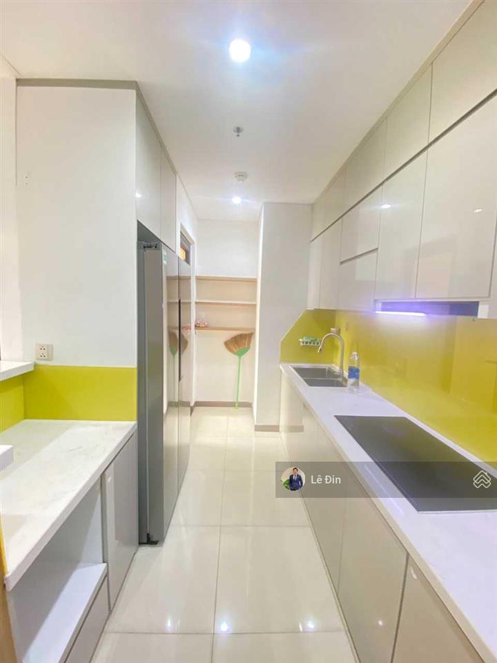 Giỏ hàng pkd chuyên 2pn hado centrosa quận 10 giá tốt,đã có sổ hồng,view nhìn quận 1. 0989 723 ***