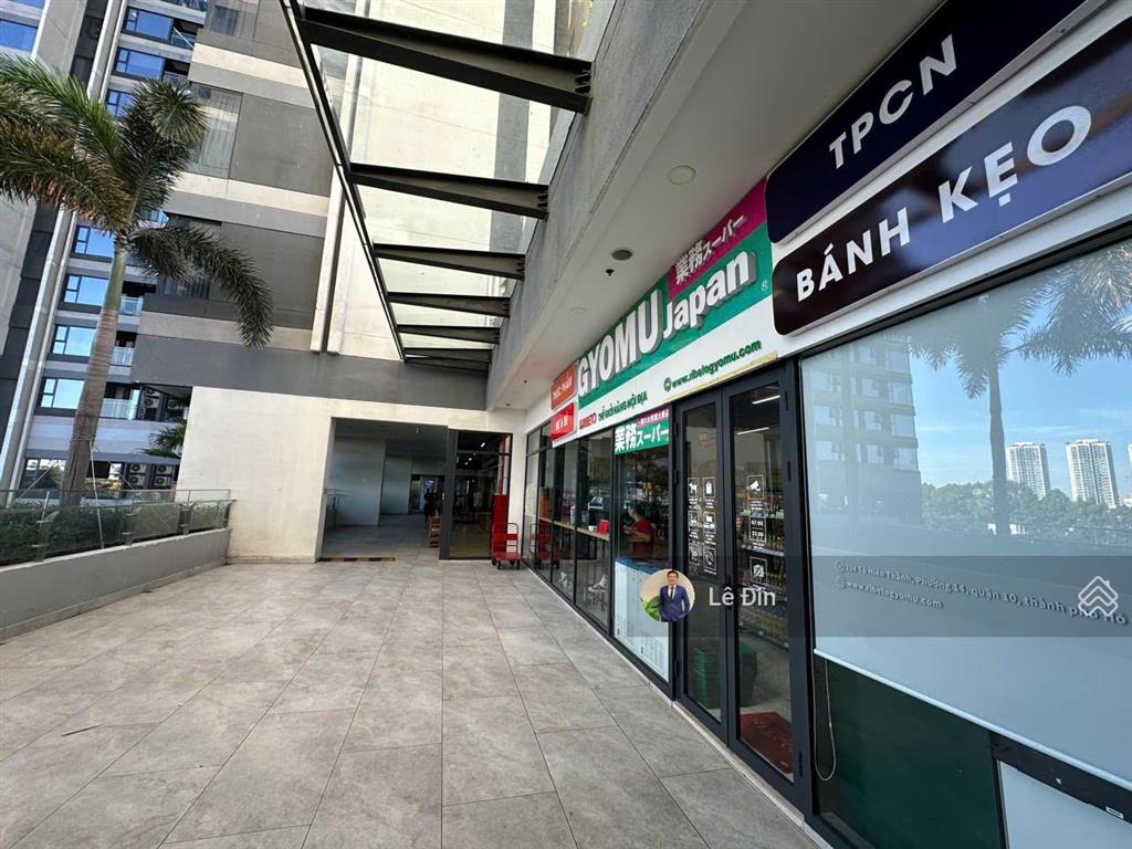 Pkd kingdom 101 quận 10 2pn view q1 căn có sổ, giá mua ở và đầu tư hợp lý mr lê đin