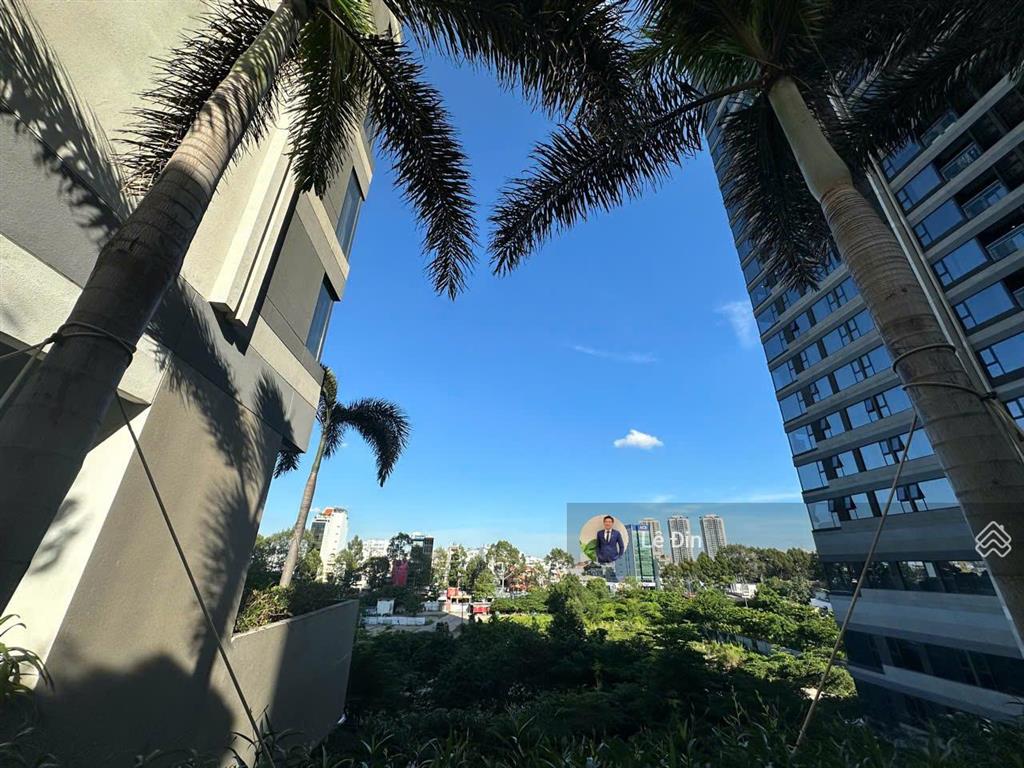 Chính chủ giảm 1 tỷ bán gấp 2pn 2wc kingdom 101 q10,full nt có sổ, tầng đẹp view thoáng mát, mr đin
