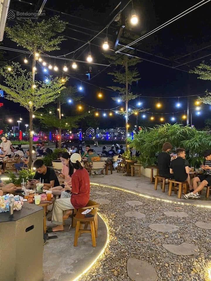 Siêu phẩm lô góc mặt hồ rùa vàng