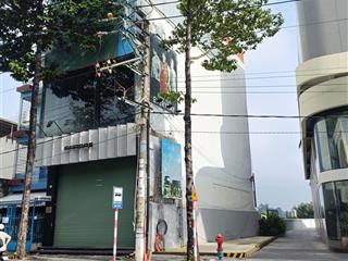 Cần bán nhà đẹp mặt tiền kinh doanh đường yersin