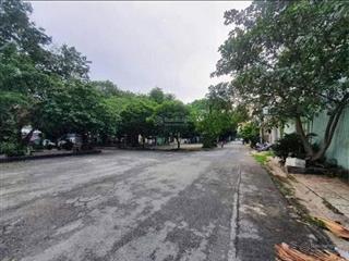 Ngay công viên khu quân đội  trần thị do  5m x 20m đúc 4 tầng