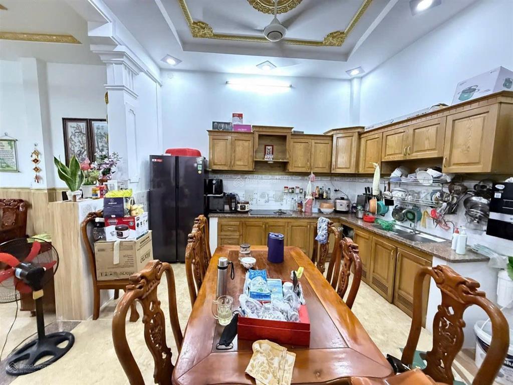 Nhà phố trần thị hè khu vip  5,5m x 13m đúc 1 trệt 2 lầu đường nhựa 8m