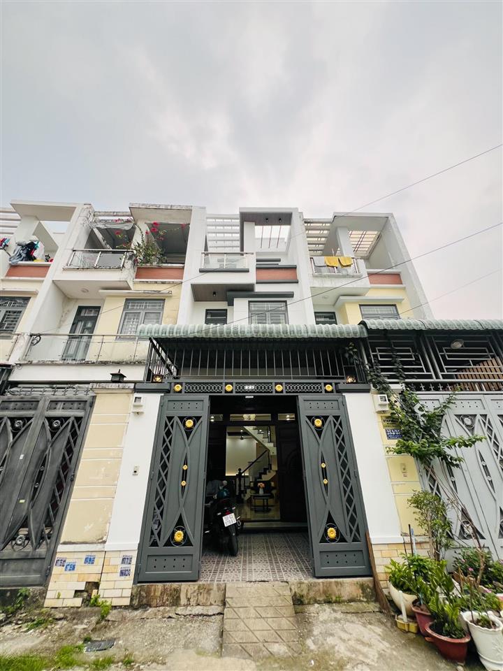 Nhà phố khu vạn xuân thạnh lộc 19, q12 giáp gò vấp. 4 x 15m trệt, 2 lầu, 4pn, 4wc. hẻm xe tải