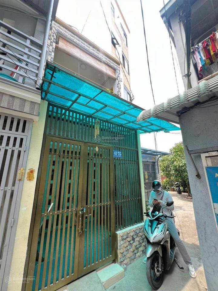 Nhà sổ riêng giá rẻ ngay metro q12 giáp gò vấp. 3 x 14m trệt, lầu, 2pn, 2wc. nhà cũ tiện sửa mới