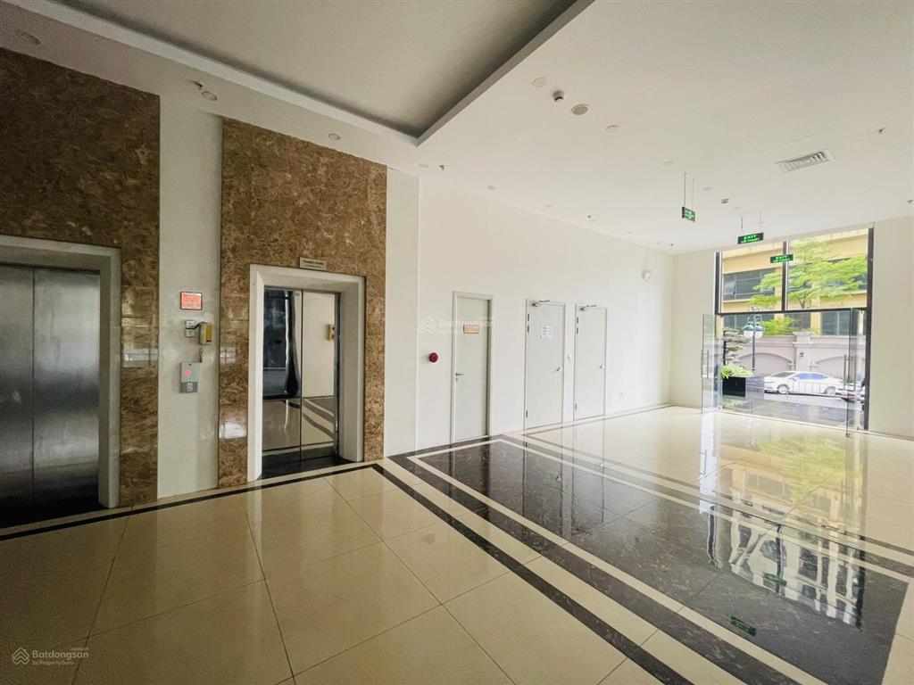 Bán căn hộ 65m2, 2 tầng duplex cạnh times city, tầng thoáng view đẹp, mát mẻ, nội thất đầy đủ