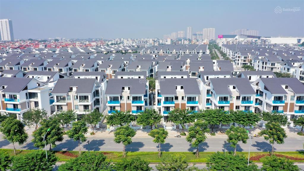 Cần bán gấp biệt thự an vượng, dt 225m2. gần đường đôi 28m và lê quang đạo giá đầu tư  0983 983 ***