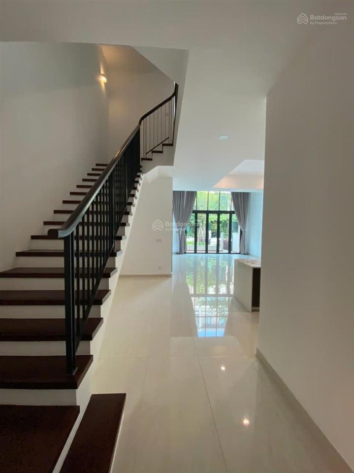 Cần bán liền kề the masion. diện tích 154m2. hoàn thiện full nội thất.  0983 983 ***