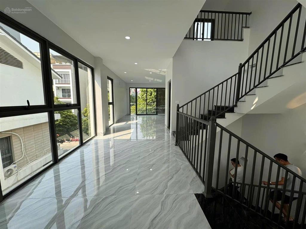 Cần cho thuê biệt thự dương nội không giới hạn mục đích sử dụng.  0983 983 ***