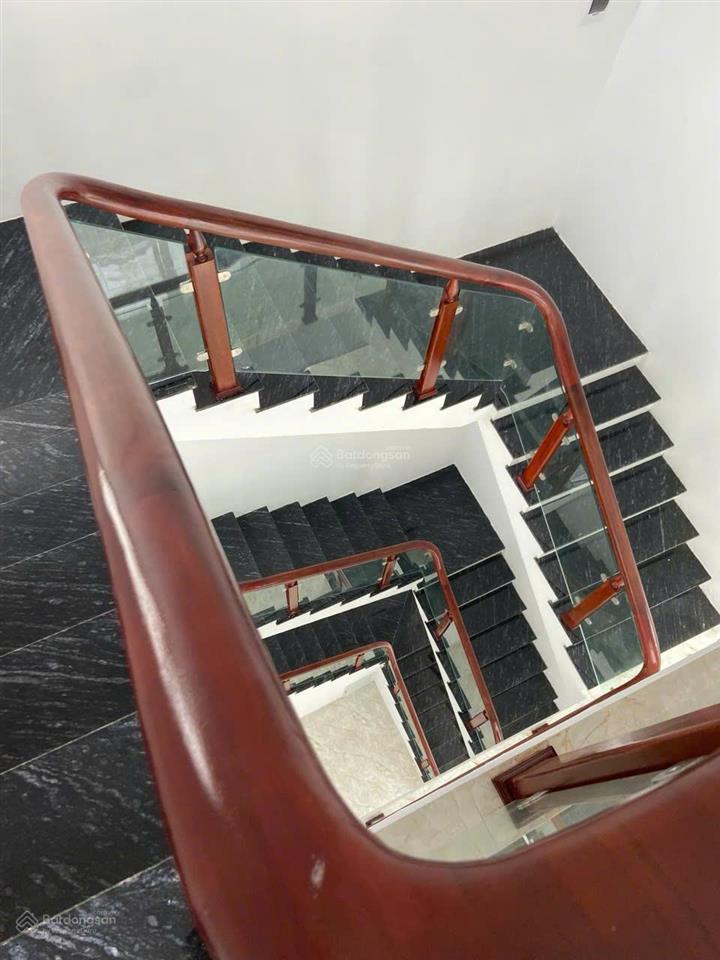 Cần cho thuê biệt thự dương nội không giới hạn mục đích sử dụng.  0983 983 ***
