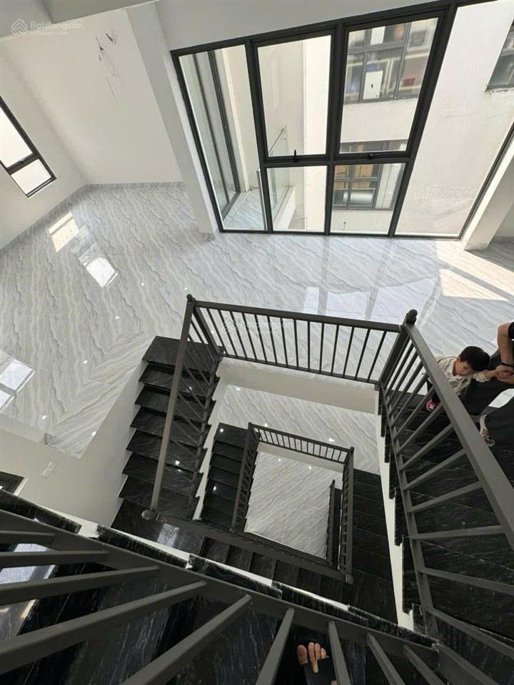 Cần cho thuê biệt thự dương nội không giới hạn mục đích sử dụng.  0983 983 ***