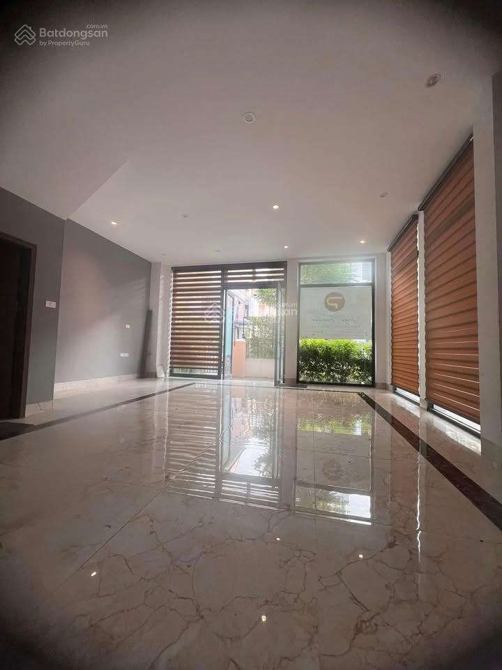 Chính chủ cho thuê biệt thự dương nội. đường 27m.  0983 983 ***