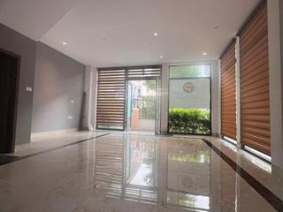 Chính chủ cho thuê biệt thự dương nội. đường 27m.  0983 983 ***