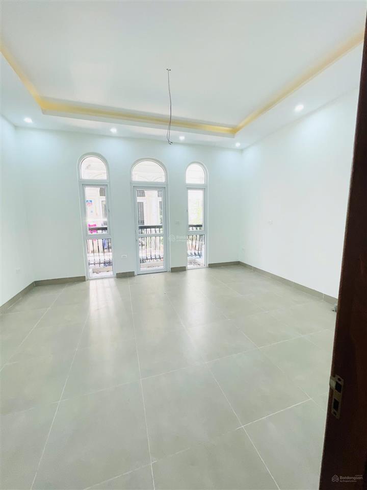 Cho thuê liền kề luis đại mỗ.nhà mới hoàn thiện. 0983 983 ***