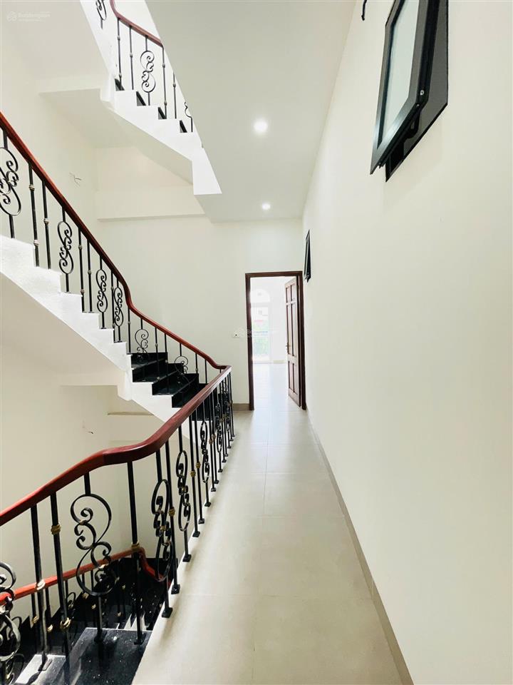 Cho thuê liền kề luis đại mỗ.nhà mới hoàn thiện. 0983 983 ***