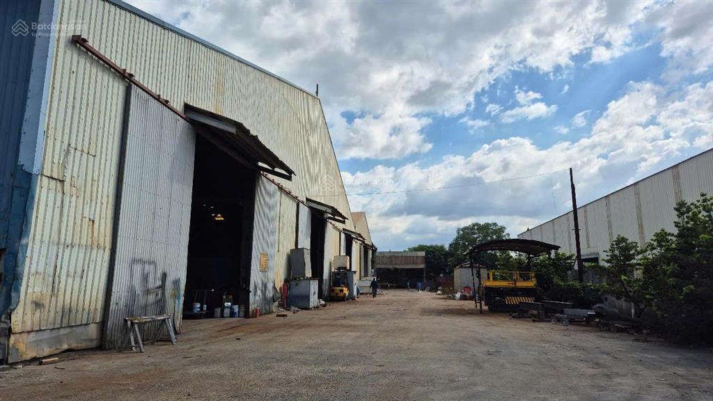 Bán nhà xưởng trong kcn nhơn trạch dt 15000m2, giá 87 tỷ (3,5 triệu đô) đã trả tiền 1 lần