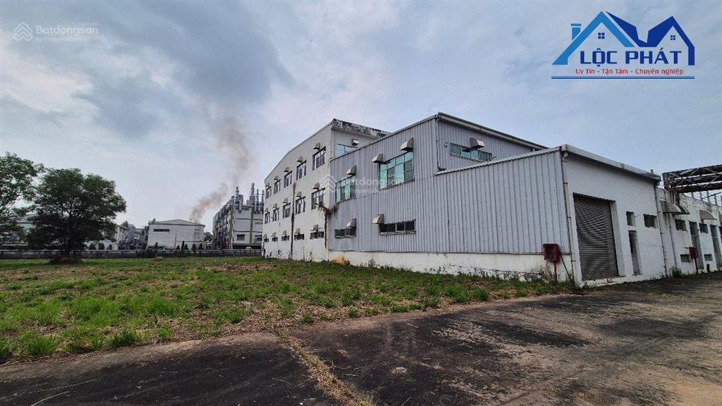 Bán nhà xưởng tại kcn long thành gần 16500m2 đã đóng hạ tầng 1 lần  0933 725 ***