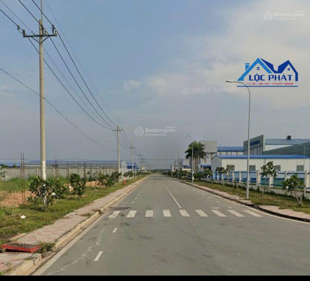 Bán đất kcn long thành hơn 1,5ha giá 71 tỷ.  0933 725 ***