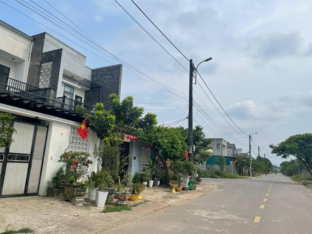 Bán dất view công viên, gần sông, chợ đông hà, trường học, không ngâp lụt