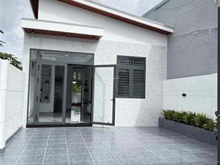 Nhà giá rẻ phường hiệp an thủ dầu một cũ. dt rộng 6x28 thổ cư 60m. 2 phòng ngủ. gần cầu ông cộ