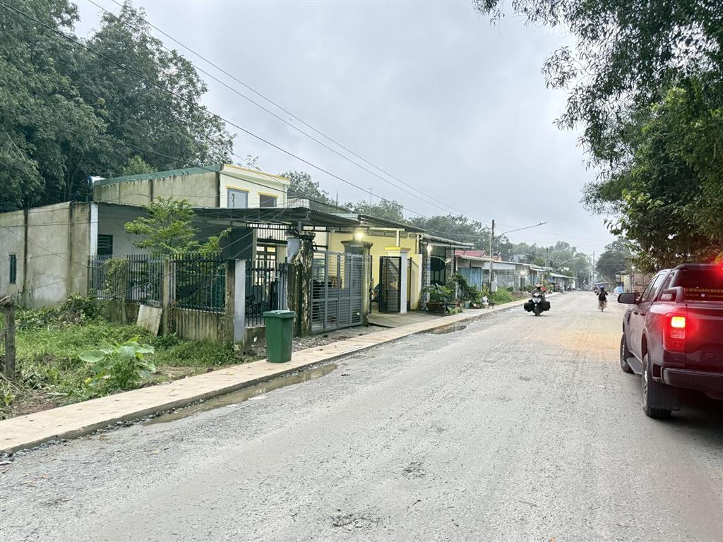 Bán đất mặt tiền kinh doanh phường phú an (bến cát cũ) gần trường thcs tây nam, dt 276m2 tc 100m2