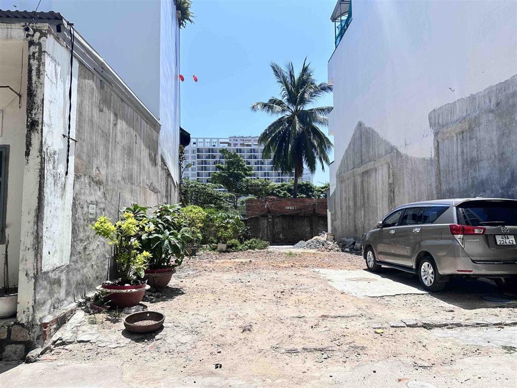 Bán lô đất 2 mặt tiền ngang 8.5m hẻm oto tuệ tĩnh cách ng thiện thuật 30m vị trí kim cương