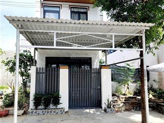Nhà đẹp 2 tầng mặt đường 16m khu tdc đất lành cách tt nha trang 5p đi xe, giá tốt không thể bỏ qua