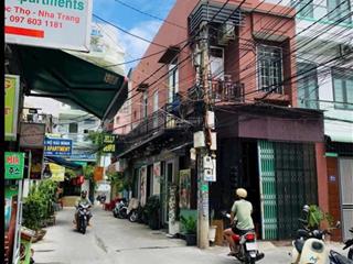 Hạ giá 200tr bán nhanh nhà phố kd hẻm hùng vương đối diện chợ đêm nha trang cực sầm uất cực giá trị