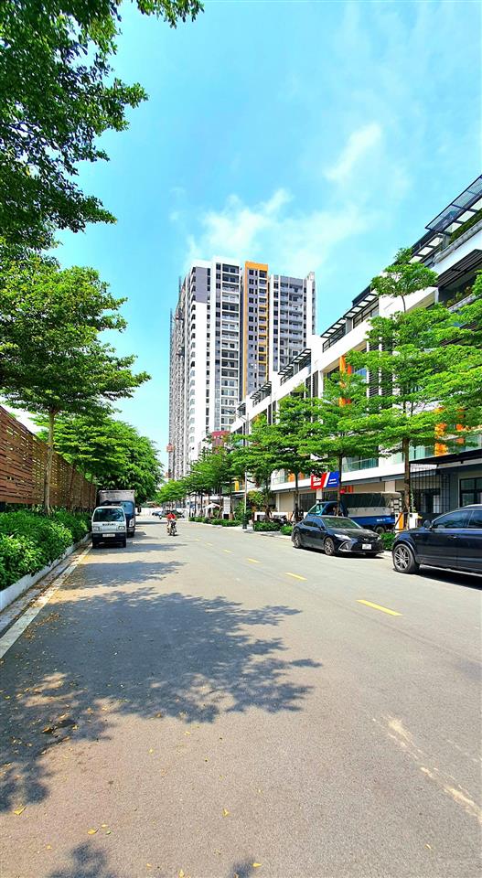 Căn 3pn giá tốt bình minh garden  full nội thất  sẵn sổ đỏ sang tên  0902 161 ***
