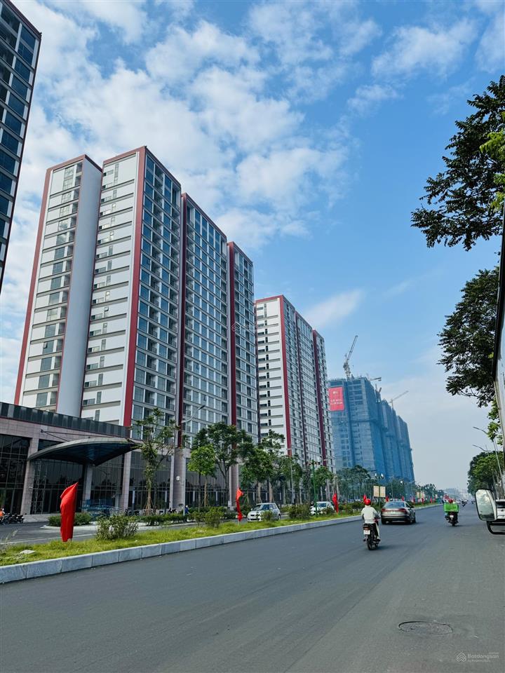 Căn thương mại studio, 1pn + 1pk toà k5 view đường 40m2 giá tốt